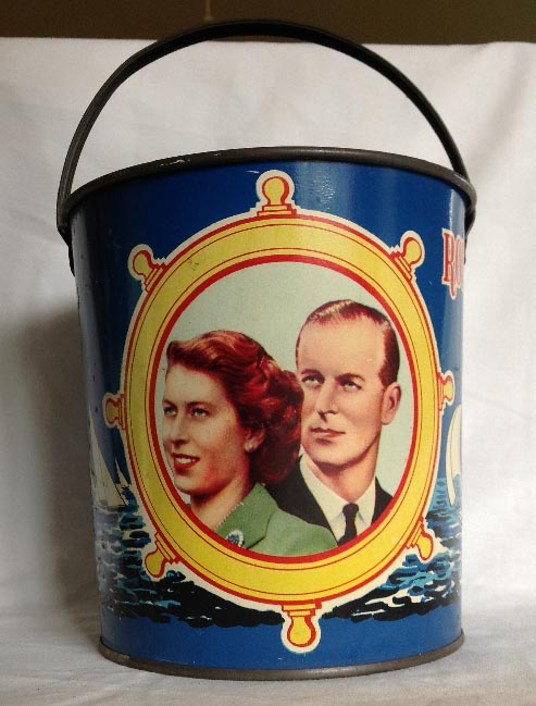 New Zealand made tinplate 1954 Royal Visit seaside pail bucket by WH BOND & CO LTD